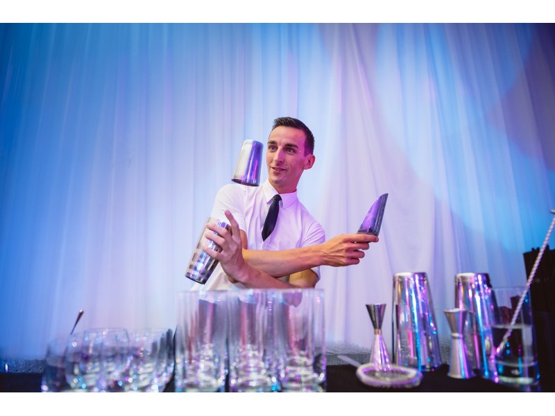 CASTING BARMANI REALI (20-45 ANI) - RECLAMA CASINO 