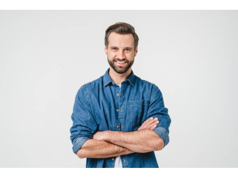 3. ACTORI 35-45 ani - TATA  (18.11)