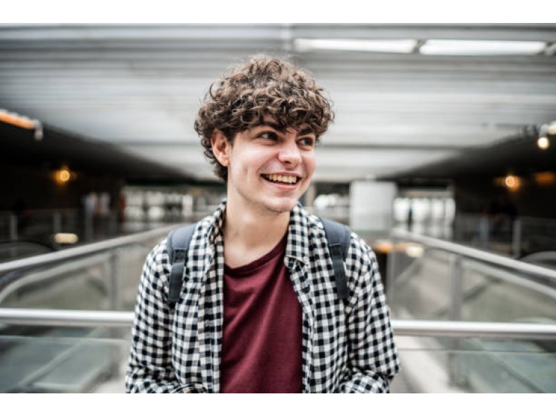 CASTING STUDENTI ACTORIE - CAMPANIE ONLINE LANT DE HYPERMARKETURI